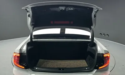Volvo S90 2024, 17641 км, за 30341.11 USD - фото 20