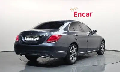 Mercedes-Benz C-Class 2015, 47157 км, за 10358.31 USD