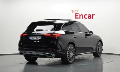 Mercedes-Benz GLC-Class 2024, 13666 км, за 45818.56 USD