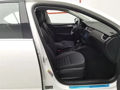 Skoda Octavia 2017, 75000 км, за 4832.84 USD - фото 23