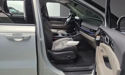 Kia Canival 2024, 43562 км, за 26847.84 USD - фото 26