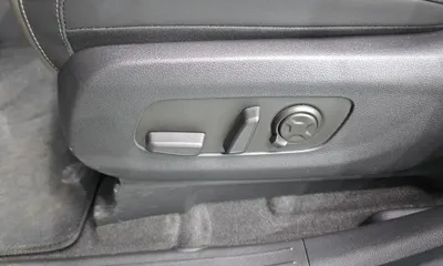 Kia Canival 2024, 43562 км, за 26847.84 USD - фото 33