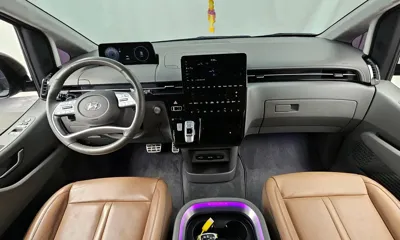 Hyundai Staria 2023, 132289 км, за 21803.76 USD - фото 7