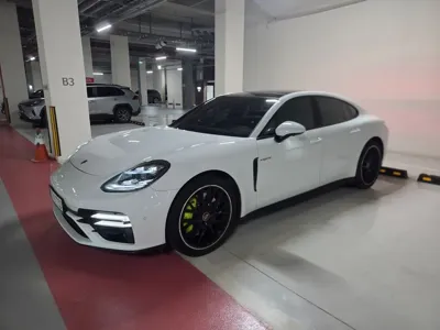 Porsche Panamera 2021, 37100 км, за 65146.61 USD