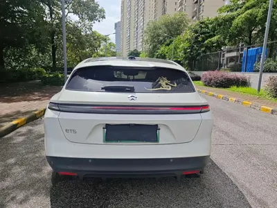 Nio ET5T 2023, 34400 км, за 17972.7 USD