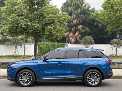 Lincoln Corsair 2021, 81000 км, за 14704.79 USD