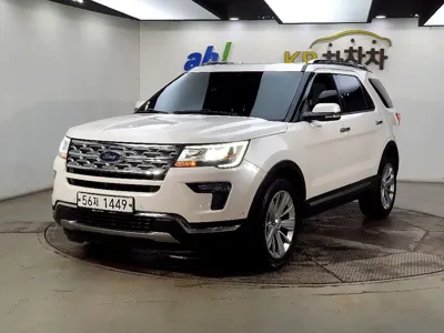 Ford Explorer 2019, 79574 км, за 11311.18 USD - фото 1