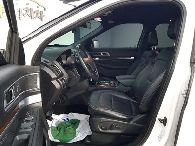 Ford Explorer 2019, 79574 км, за 11311.18 USD - фото 10