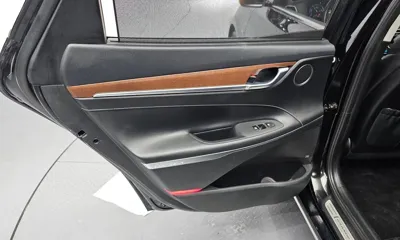Hyundai Grandeur 2019, 95185 км, за 13062.89 USD - фото 25