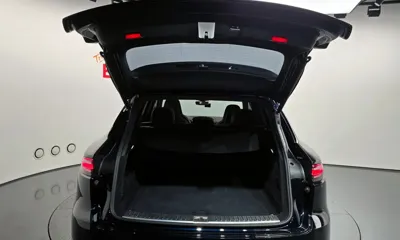 Porsche Cayenne 2019, 84177 км, за 39979.18 USD - фото 18