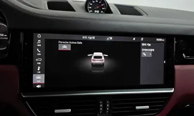 Porsche Cayenne 2019, 84177 км, за 39979.18 USD - фото 31