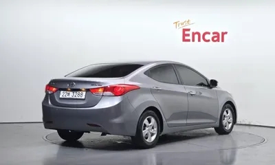 Hyundai Avante 2012, 106833 км, за 3041.48 USD