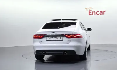 Jaguar XF 2018, 81278 км, за 8131.68 USD