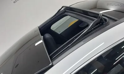 Mercedes-Benz CLA-Class 2022, 16993 км, за 25272.42 USD - фото 12