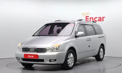 Kia Canival · 2012 год