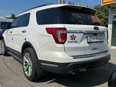 Ford Explorer 2018, 92483 км, за 10371.54 USD
