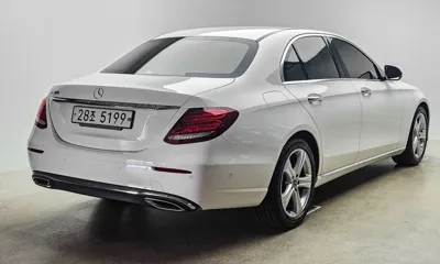 Mercedes-Benz E-Class 2018, 96935 км, за 12406.46 USD