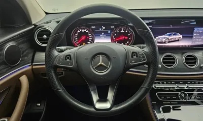 Mercedes-Benz E-Class 2018, 96935 км, за 12307.09 USD - фото 9