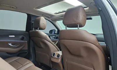 Mercedes-Benz E-Class 2018, 96935 км, за 12307.09 USD - фото 11