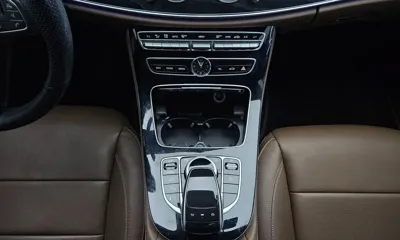 Mercedes-Benz E-Class 2018, 96935 км, за 12307.09 USD - фото 13