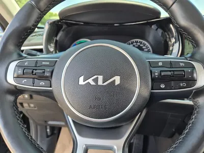 Kia K5 2023, 84923 км, за 11896.24 USD - фото 14
