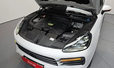 Porsche Cayenne 2022, 47768 км, за 64750.57 USD - фото 6