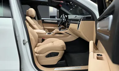 Porsche Cayenne 2022, 47768 км, за 64750.57 USD - фото 10