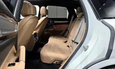 Porsche Cayenne 2022, 47768 км, за 64750.57 USD - фото 12