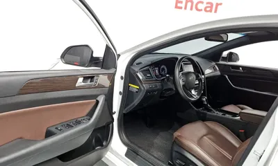 Hyundai Sonata 2018, 52993 км, за 9999.99 USD - фото 10
