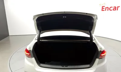 Hyundai Sonata 2018, 52993 км, за 9999.99 USD - фото 20