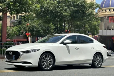 Mazda Mazda 3 Axela · 2021 год