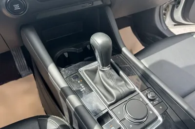 Mazda Mazda 3 Axela 2021, 43700 км, за 11858 USD - фото 26