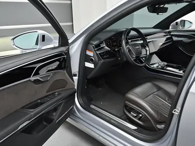 Audi A8 2021, 175000 км, за 28332.26 USD - фото 10
