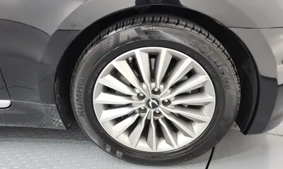 Hyundai Equus 2014, 134877 км, за 6408.99 USD