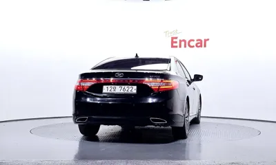 Hyundai Grandeur 2014, 210145 км, за 2973.24 USD