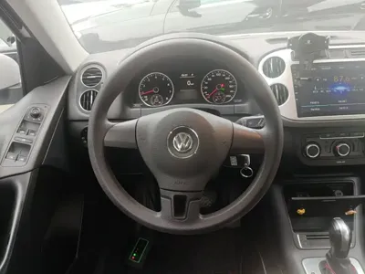 Volkswagen Tiguan 2017, 101400 км, за 6103.54 USD - фото 11