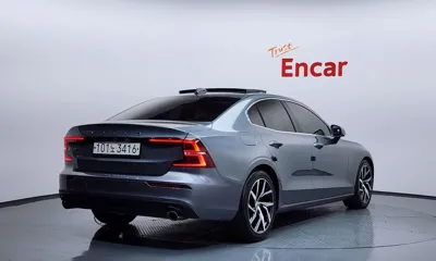Volvo S60 2020, 61249 км, за 14798.74 USD
