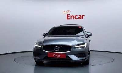 Volvo S60 2020, 61249 км, за 14798.74 USD