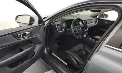 Volvo S60 2020, 61249 км, за 14798.74 USD - фото 10