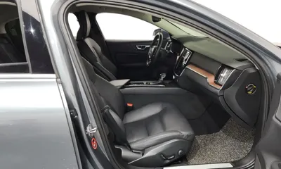 Volvo S60 2020, 61249 км, за 14798.74 USD - фото 11