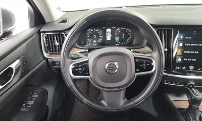 Volvo S60 2020, 61249 км, за 14798.74 USD - фото 13