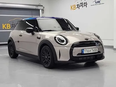 MINI Cooper 2022, 24170 км, за 16576.73 USD - фото 4
