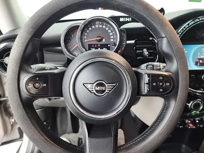 MINI Cooper 2022, 24170 км, за 16576.73 USD - фото 9