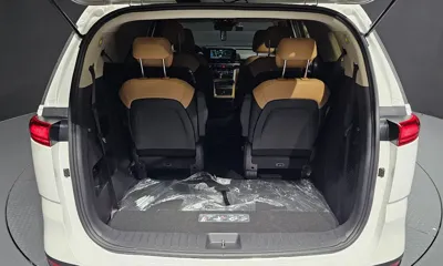 Kia Canival 2023, 38794 км, за 19094.81 USD - фото 20
