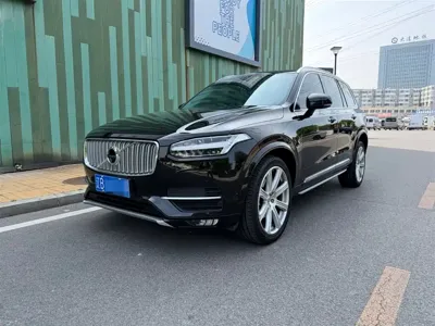 Volvo XC90 · 2015 год