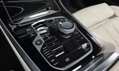 BMW X5 2025, 5766 км, за 86451.36 USD - фото 9