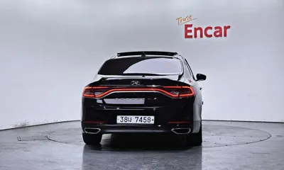 Hyundai Grandeur 2018, 187381 км, за 8664.83 USD