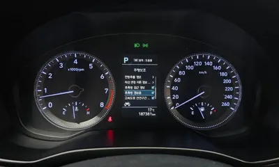Hyundai Grandeur 2018, 187381 км, за 8664.83 USD - фото 8