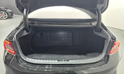 Hyundai Grandeur 2018, 187381 км, за 8664.83 USD - фото 20