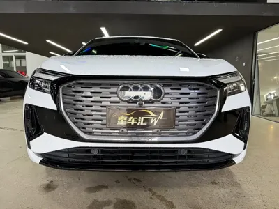 Audi Q4 e-tron 2024, 67000 км, за 18836.27 USD